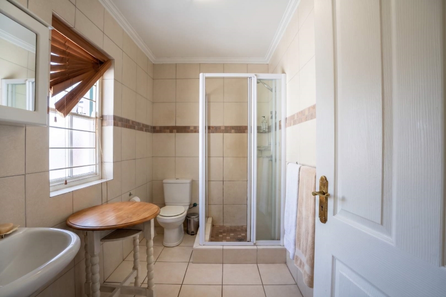 5 Bedroom Property for Sale in Franschhoek Western Cape